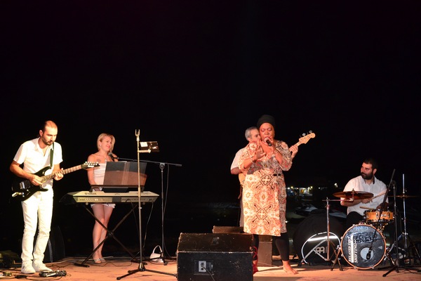 Soul Music with Gisele at Edde Sands